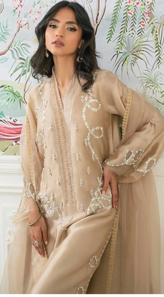 Annus Abrar Inspired Luxury 3-Piece Silk Suit – Tailor Stitched