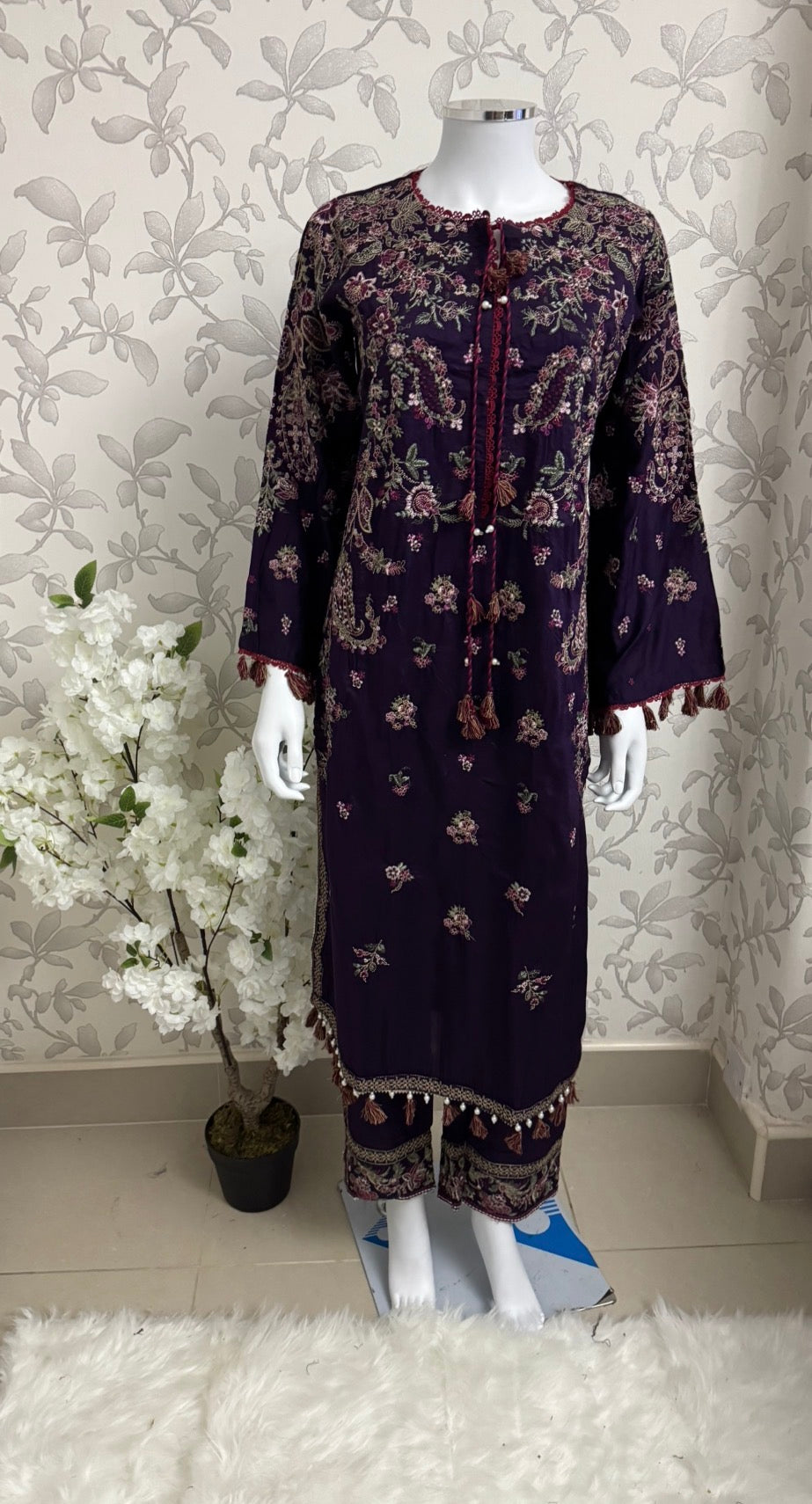 HUSN-E-EID Plum Purple Embroidered Luxury-3 Piece Suit