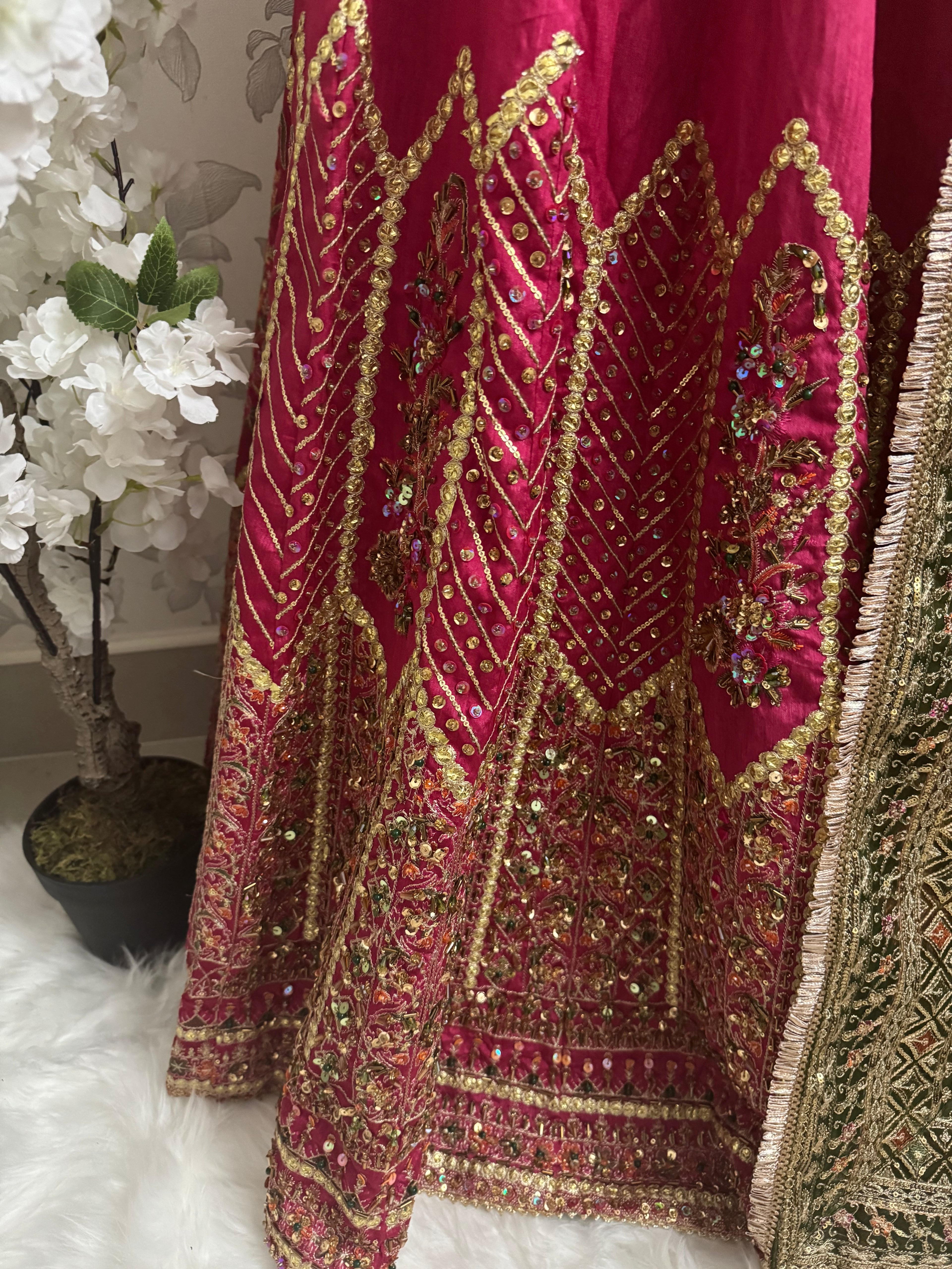 Pakistani Bridal Lehenga Choli – Fuchsia Pink Embroidered Wedding Dress with Green Organza Dupatta