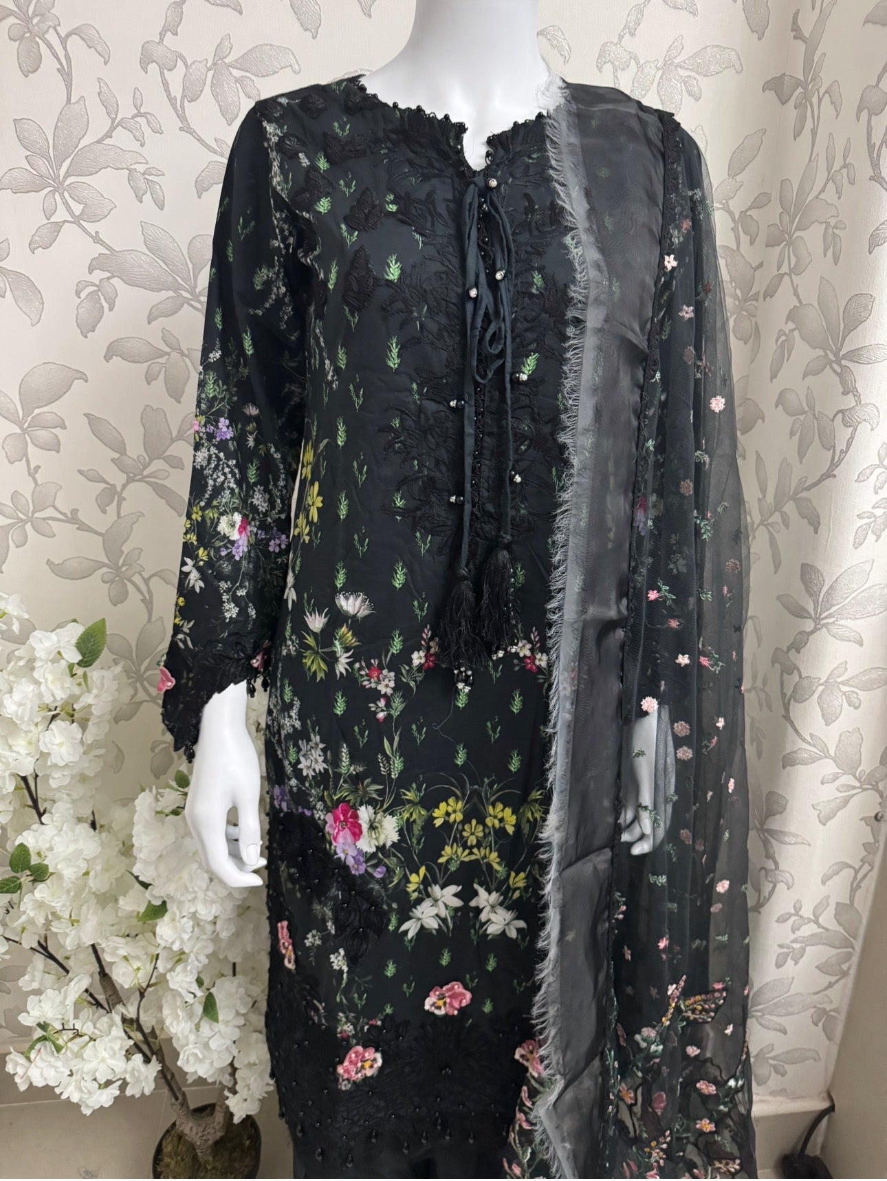 Black Floral Embroidered Lawn Suit – Luxury Pakistani 3 Piece Set with net Dupatta