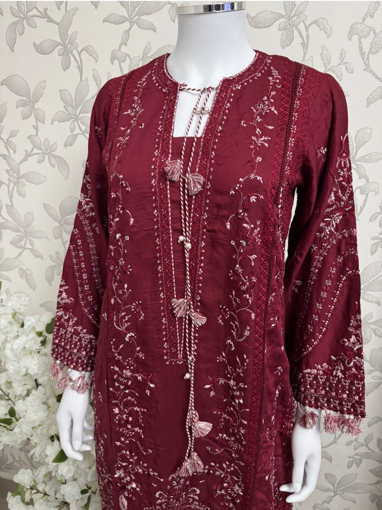 HUSN-E-EID Maroon Embroidered Pakistani 3 piece suit