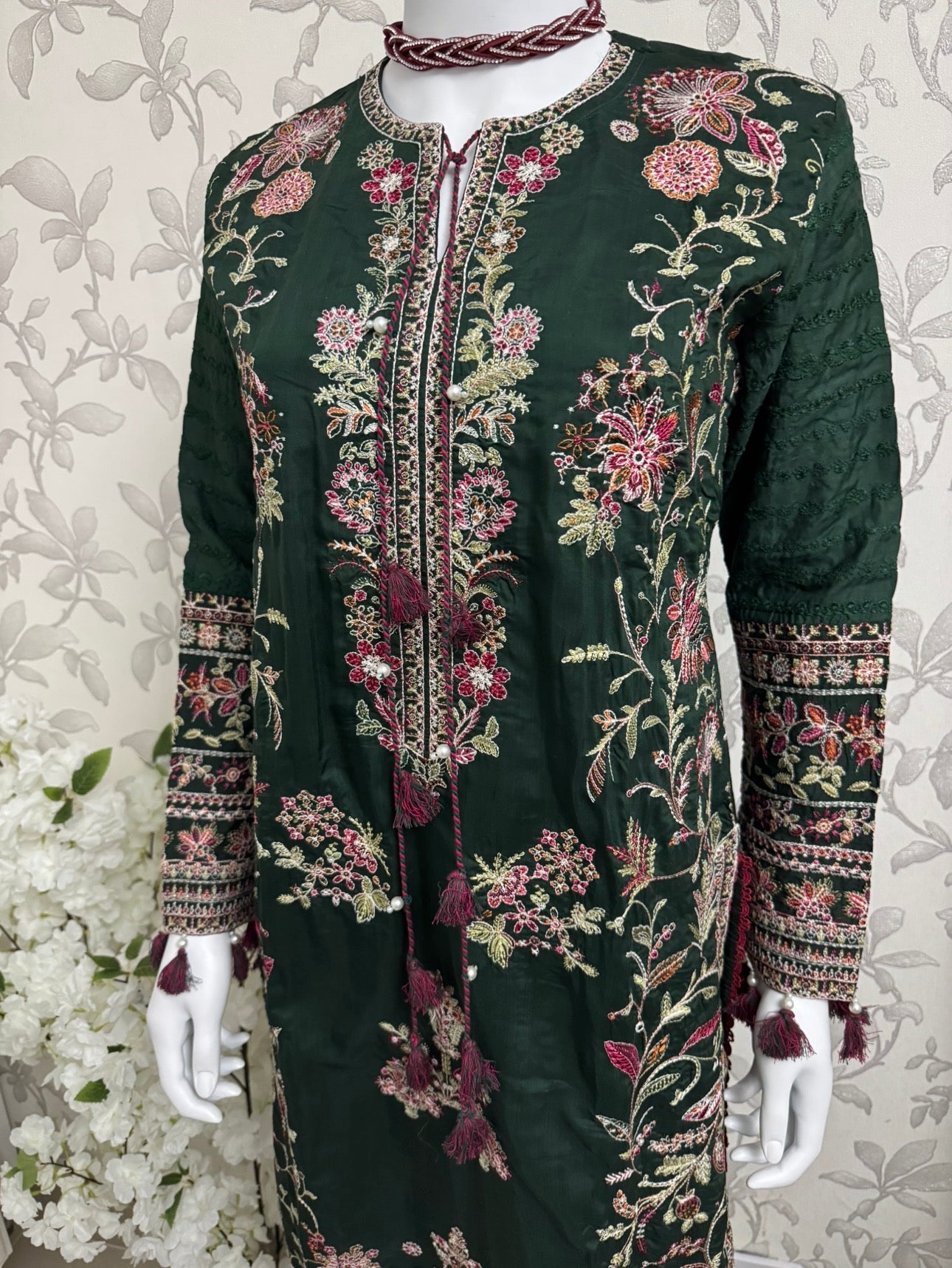 HUSN-E-EID Emerald green Embroidered -3 pieces Suit