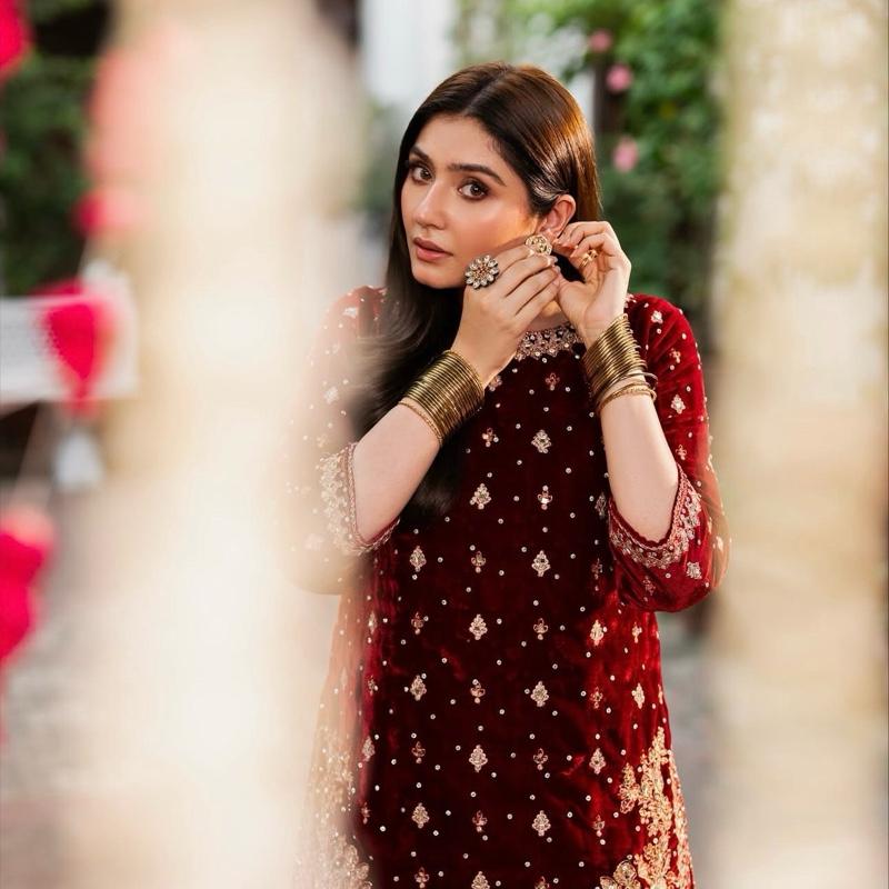 LUHH……Luxury Embroidered VELVET suit