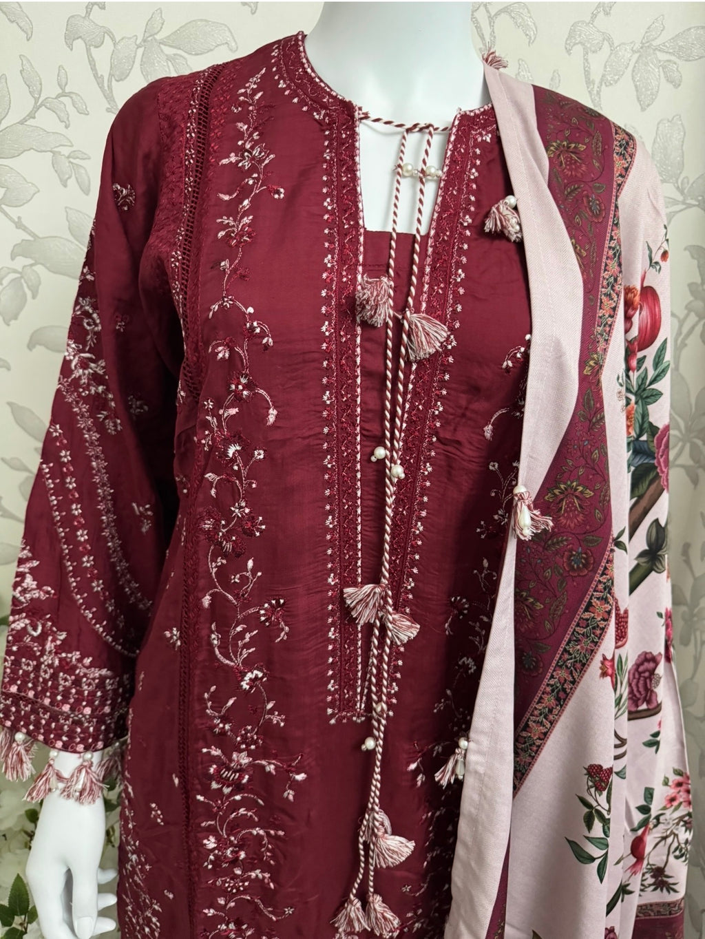 HUSN-E-EID Maroon Embroidered Pakistani 3 piece suit