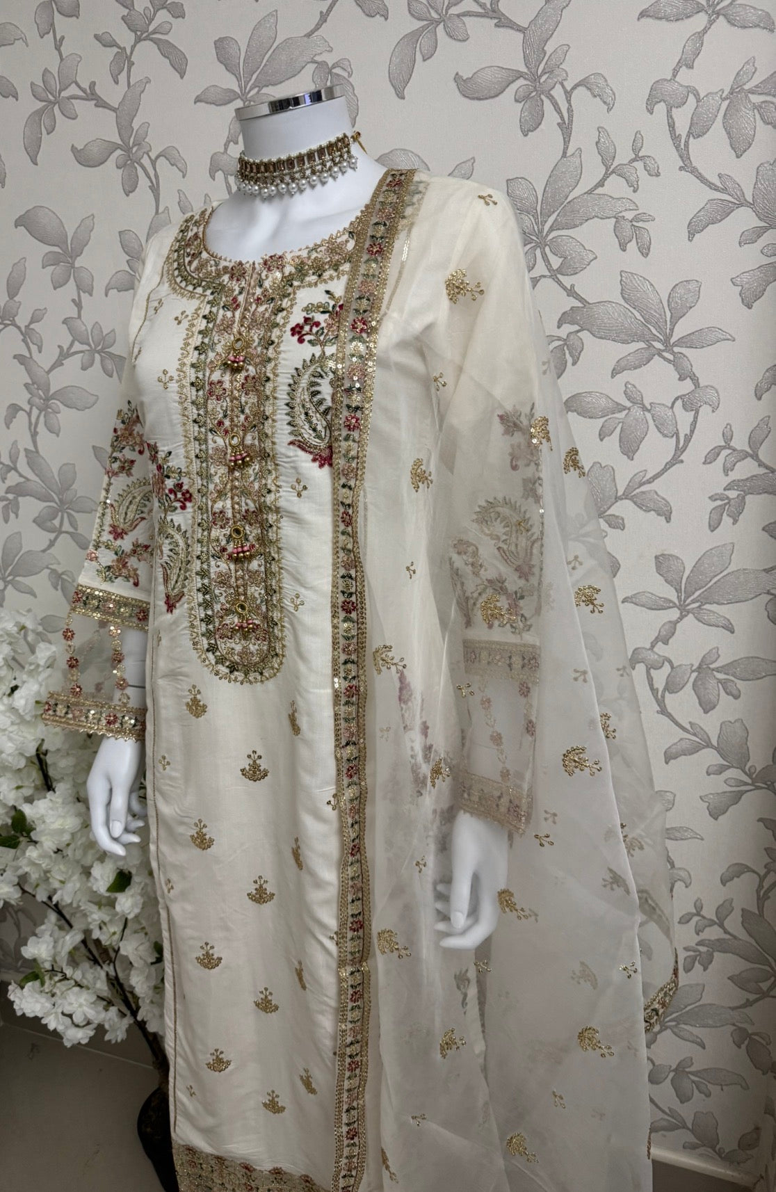 Ivory Cream Embroidered Pakistani 3 Piece Suit – Luxury Eid Festive Wear