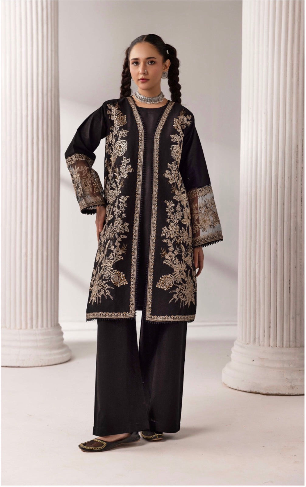 Khaddar Lux Premium Embroidered Suit – 4 Piece Collection