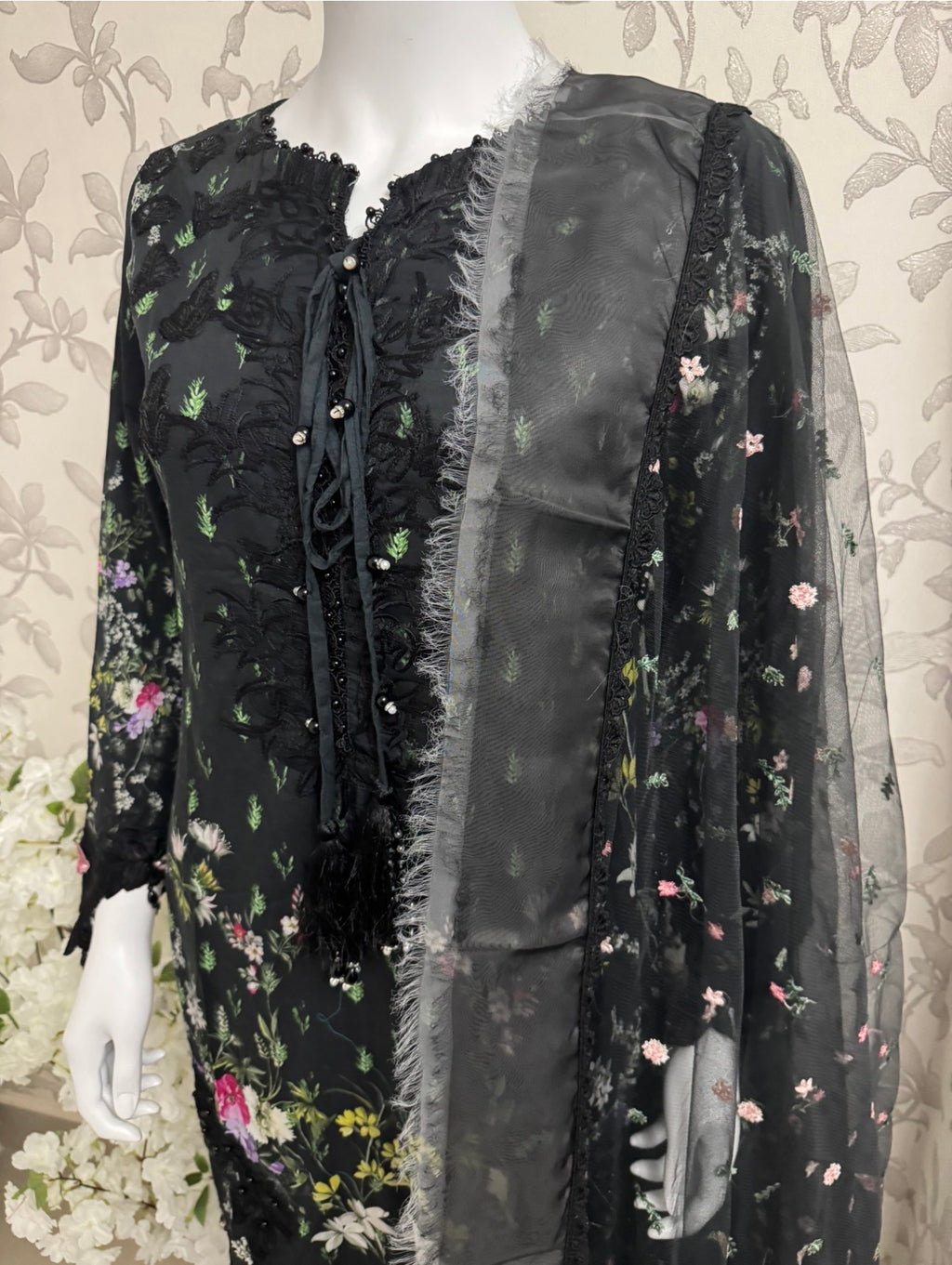 Black Floral Embroidered Lawn Suit – Luxury Pakistani 3 Piece Set with net Dupatta