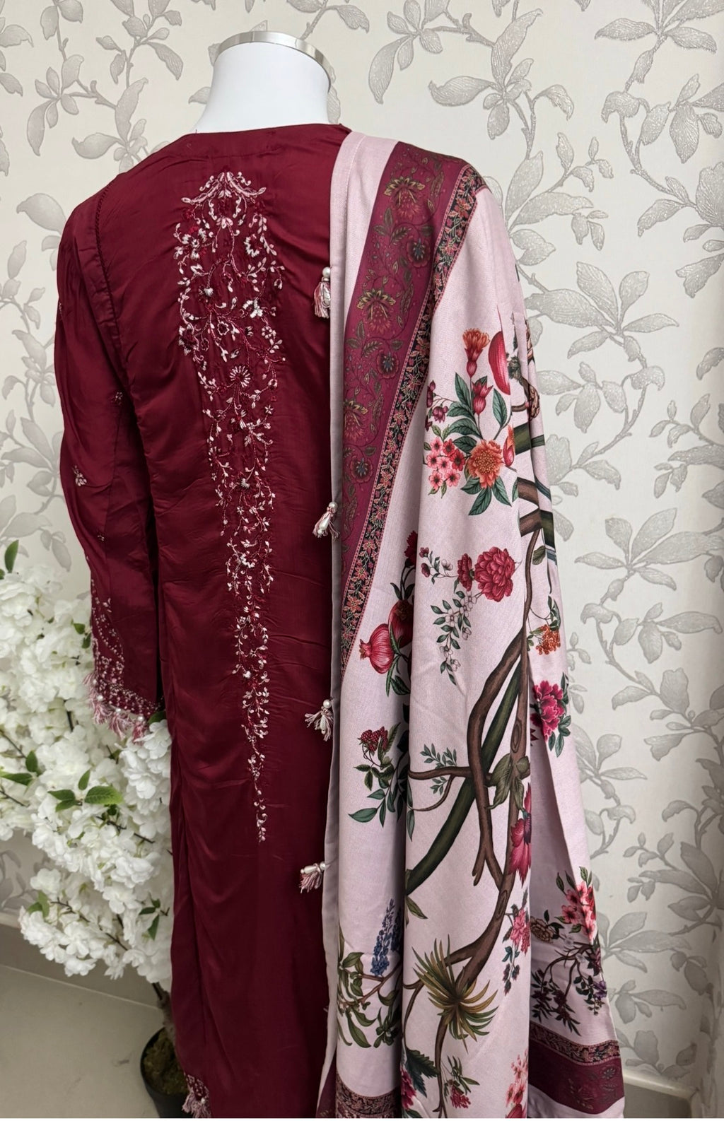 HUSN-E-EID Maroon Embroidered Pakistani 3 piece suit