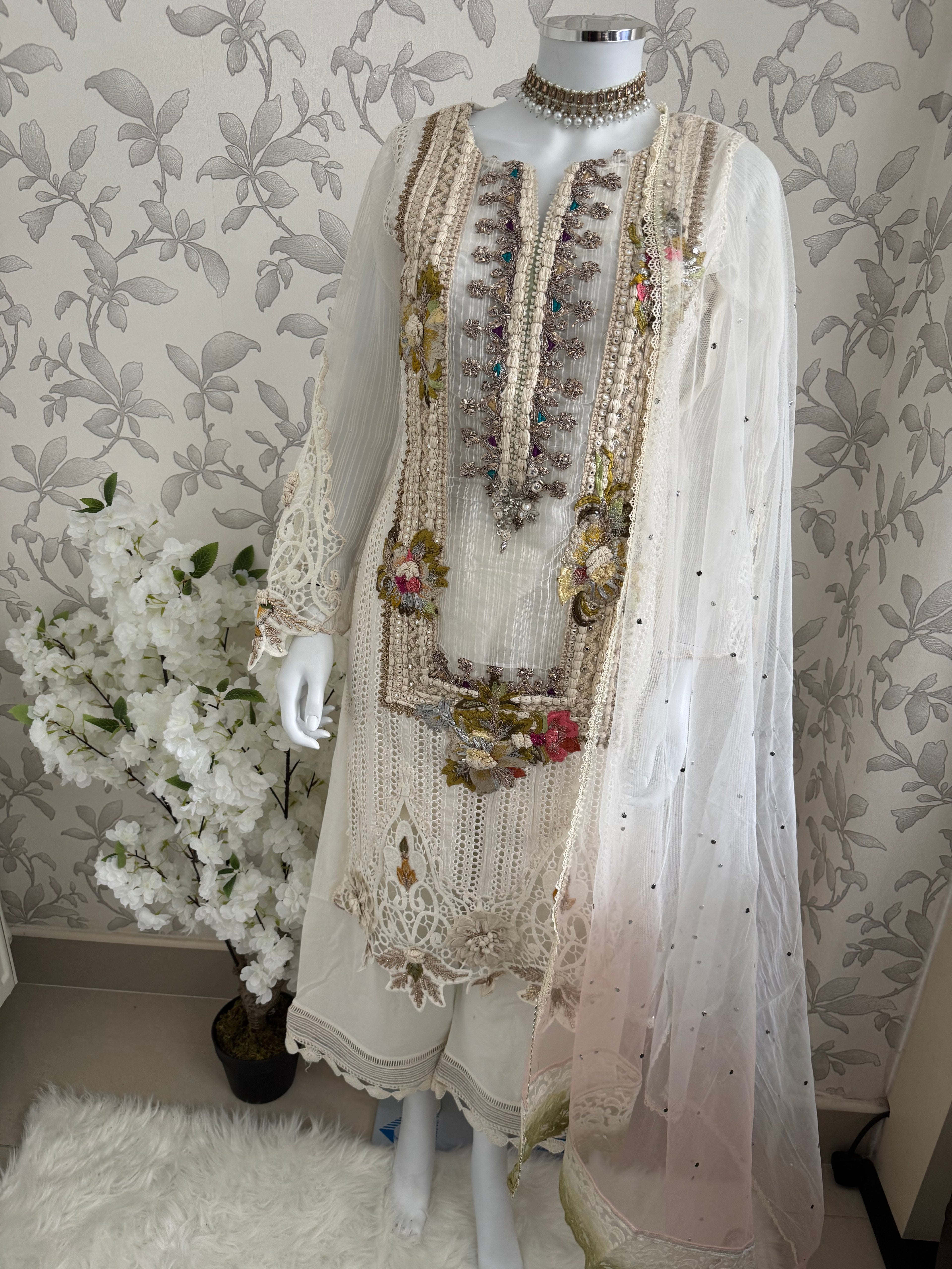 UJAALA….. Elegant White Embroidered Pakistani Suit with net Dupatta
