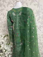 Emerald Green Embroidered Lawn Suit – Luxury Pakistani 3 Piece Set with Net Dupatta
