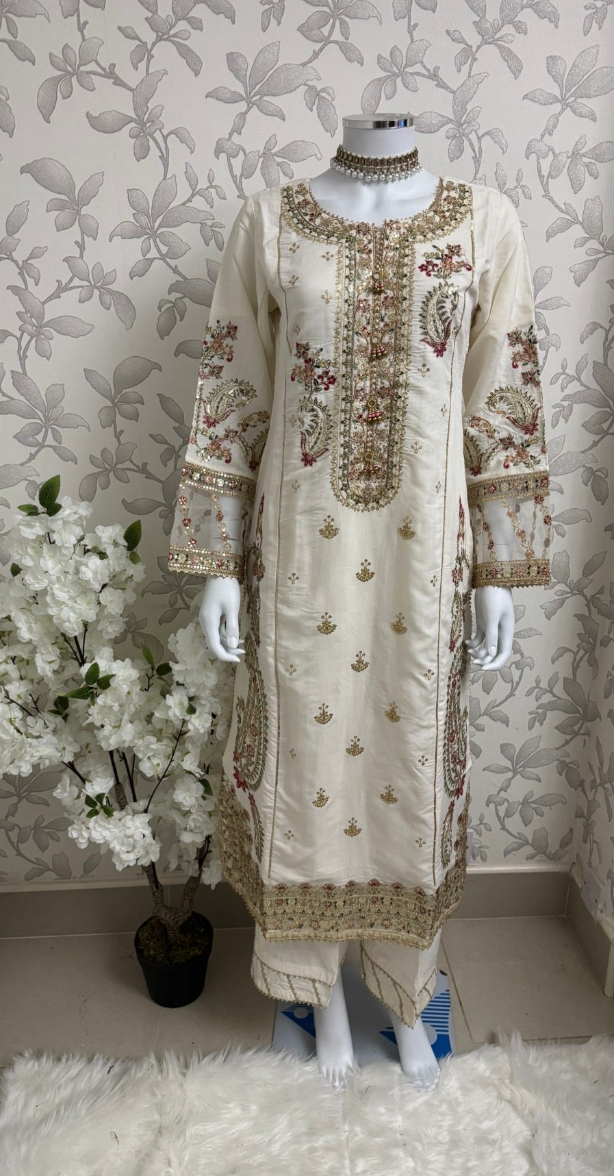 Ivory Cream Embroidered Pakistani 3 Piece Suit – Luxury Eid Festive Wear