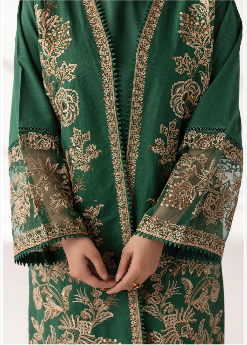 Khaddar Lux Premium Embroidered Suit – 4 Piece Collection