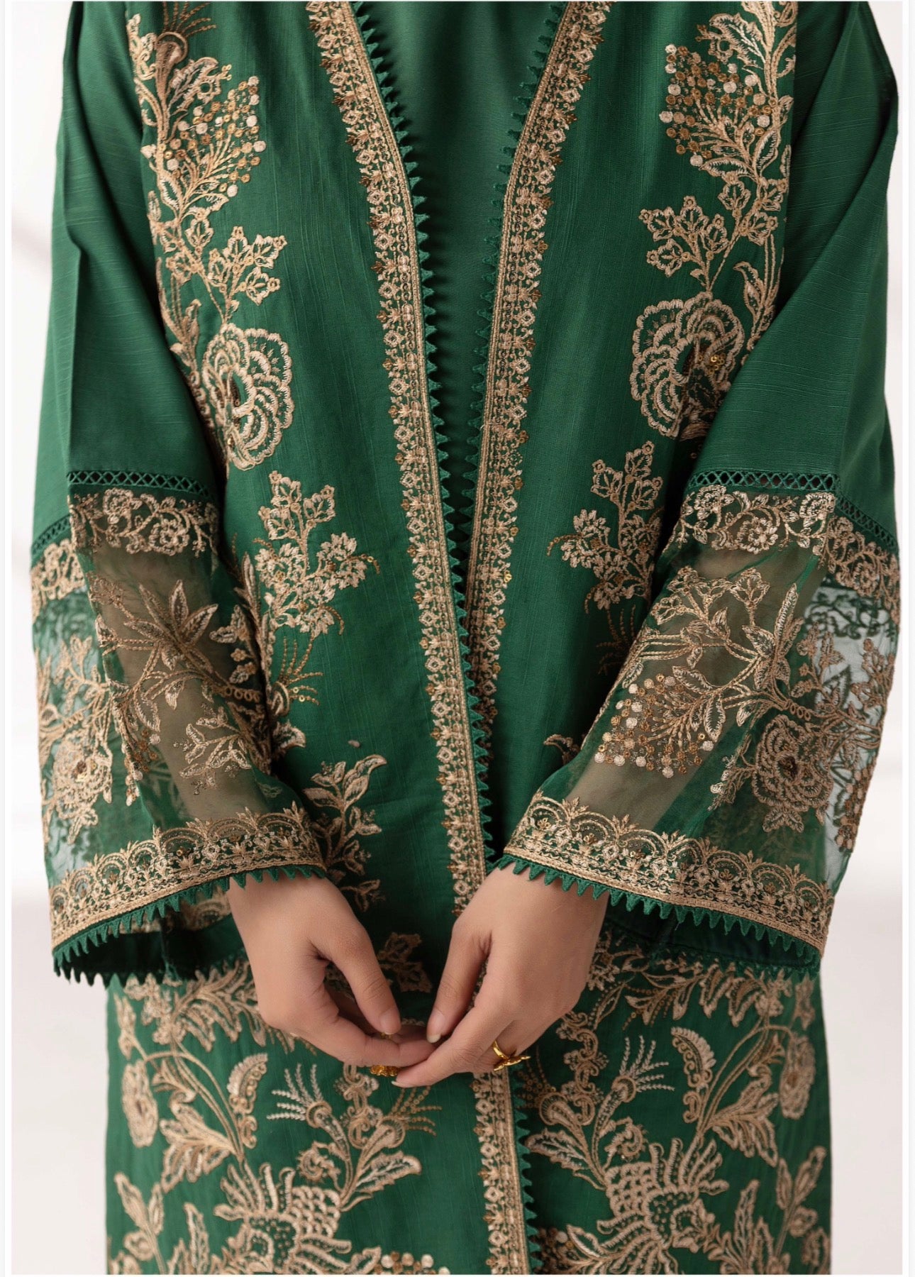 Khaddar Lux Premium Embroidered Suit – 4 Piece Collection