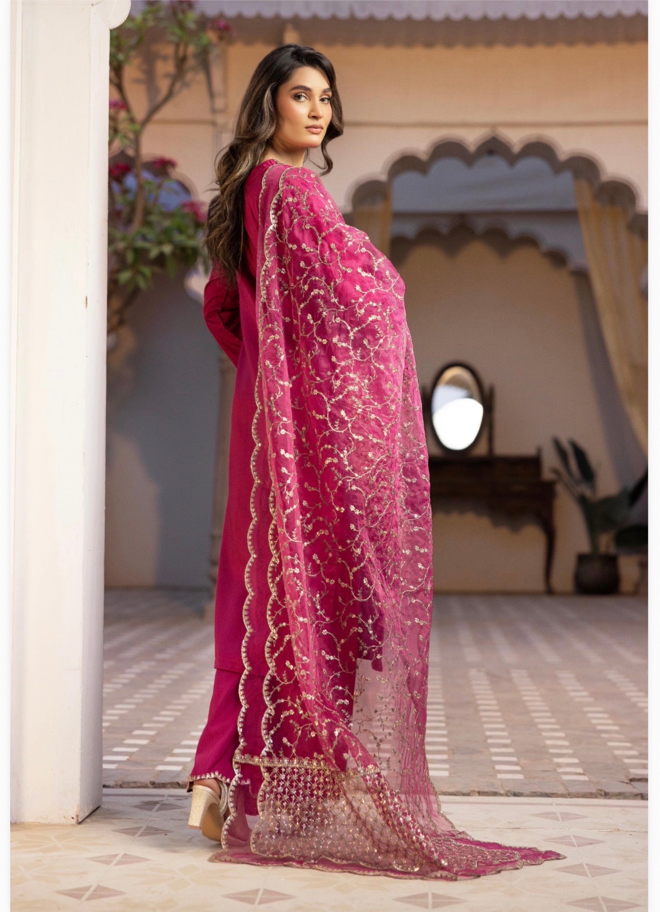 ALARA Luxury Embroidered Viscose with Soft Organza Dupatta-3 Piece suit