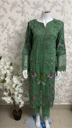 Emerald Green Embroidered Lawn Suit – Luxury Pakistani 3 Piece Set with Net Dupatta