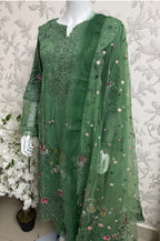 Emerald Green Embroidered Lawn Suit – Luxury Pakistani 3 Piece Set with Net Dupatta