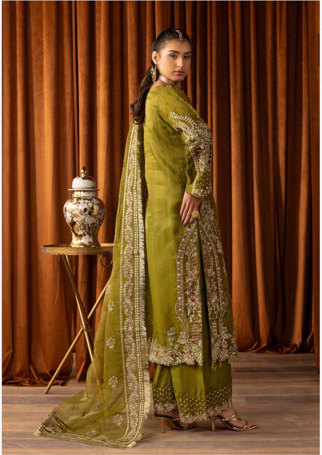 SANGEET Embroidered 3 piece Wedding Suit | Pakistani Mehndi, Mayon & Wedding Wear