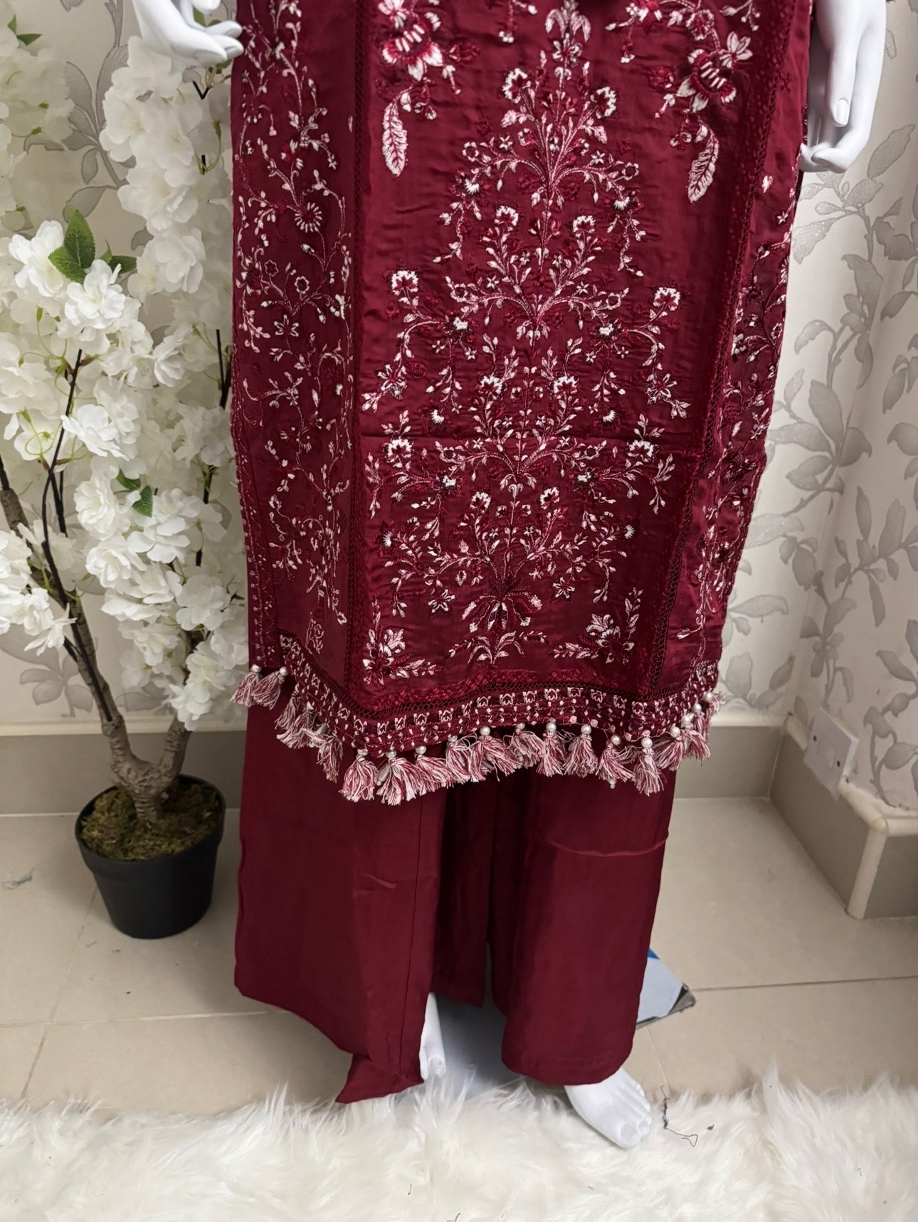 HUSN-E-EID Maroon Embroidered Pakistani 3 piece suit