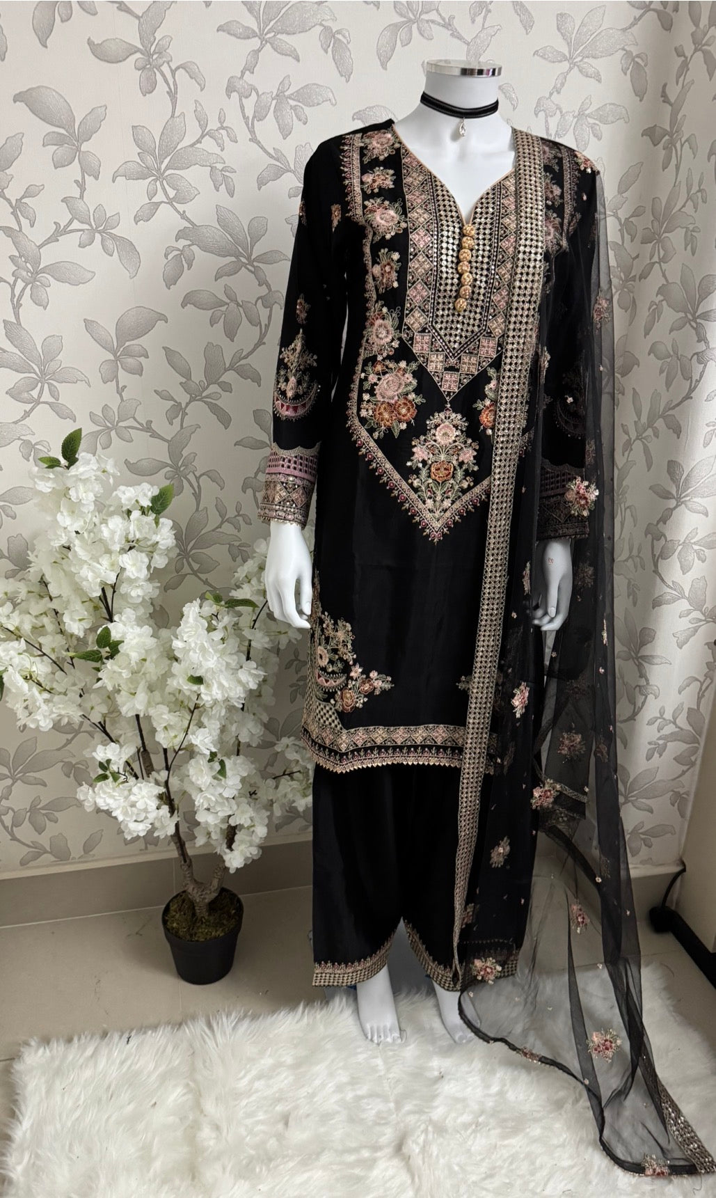 Black Embroidered Pakistani 3 Piece Suit – Luxury Eid Festive Wear