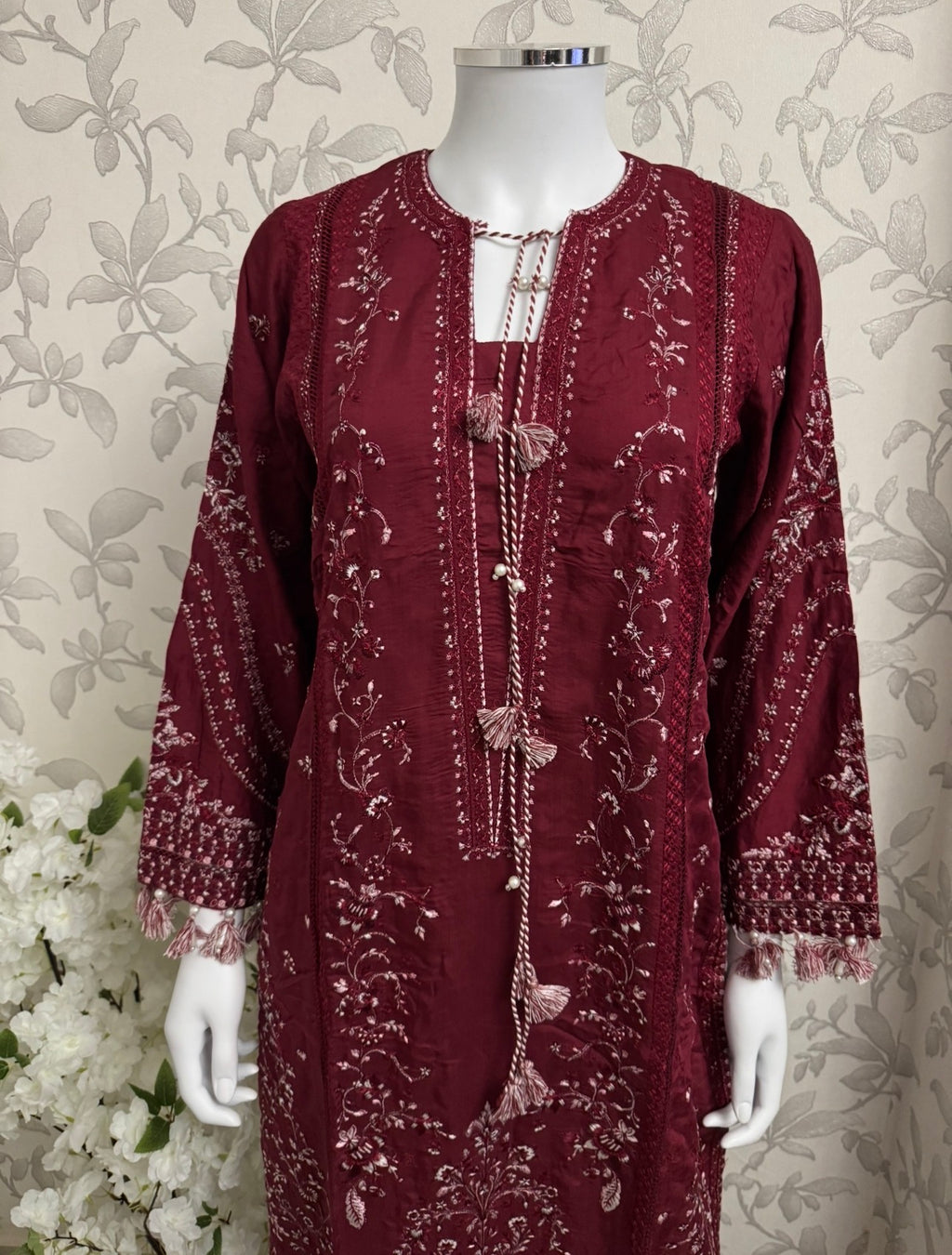 HUSN-E-EID Maroon Embroidered Pakistani 3 piece suit