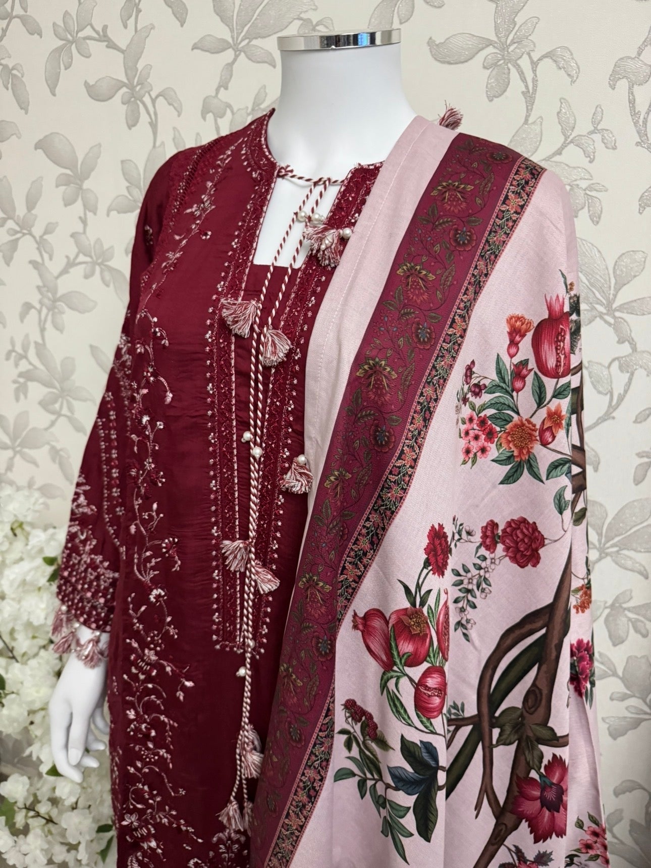 HUSN-E-EID Maroon Embroidered Pakistani 3 piece suit