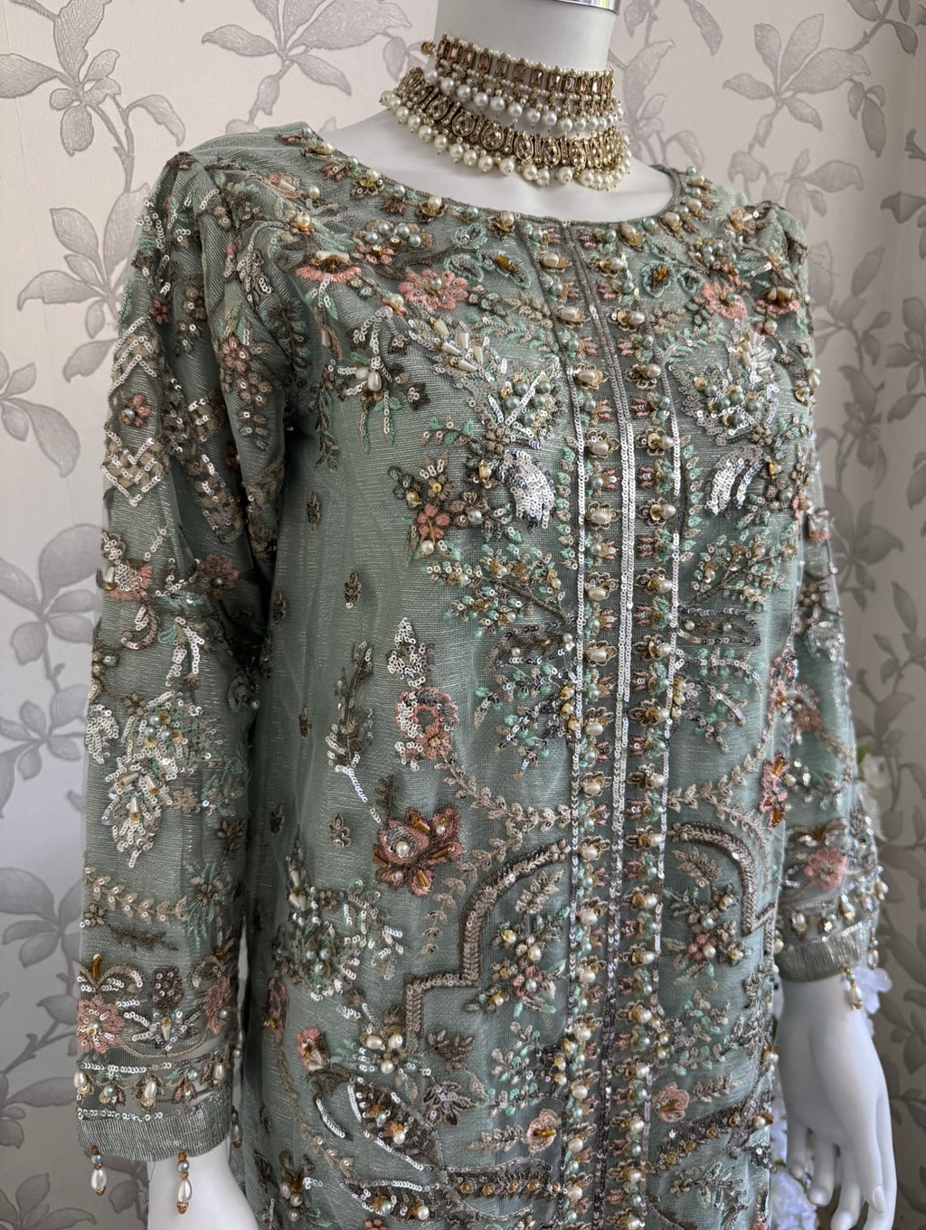 PEARLS Luxury Hand-Embellished Pakistani 3 pcs Suit