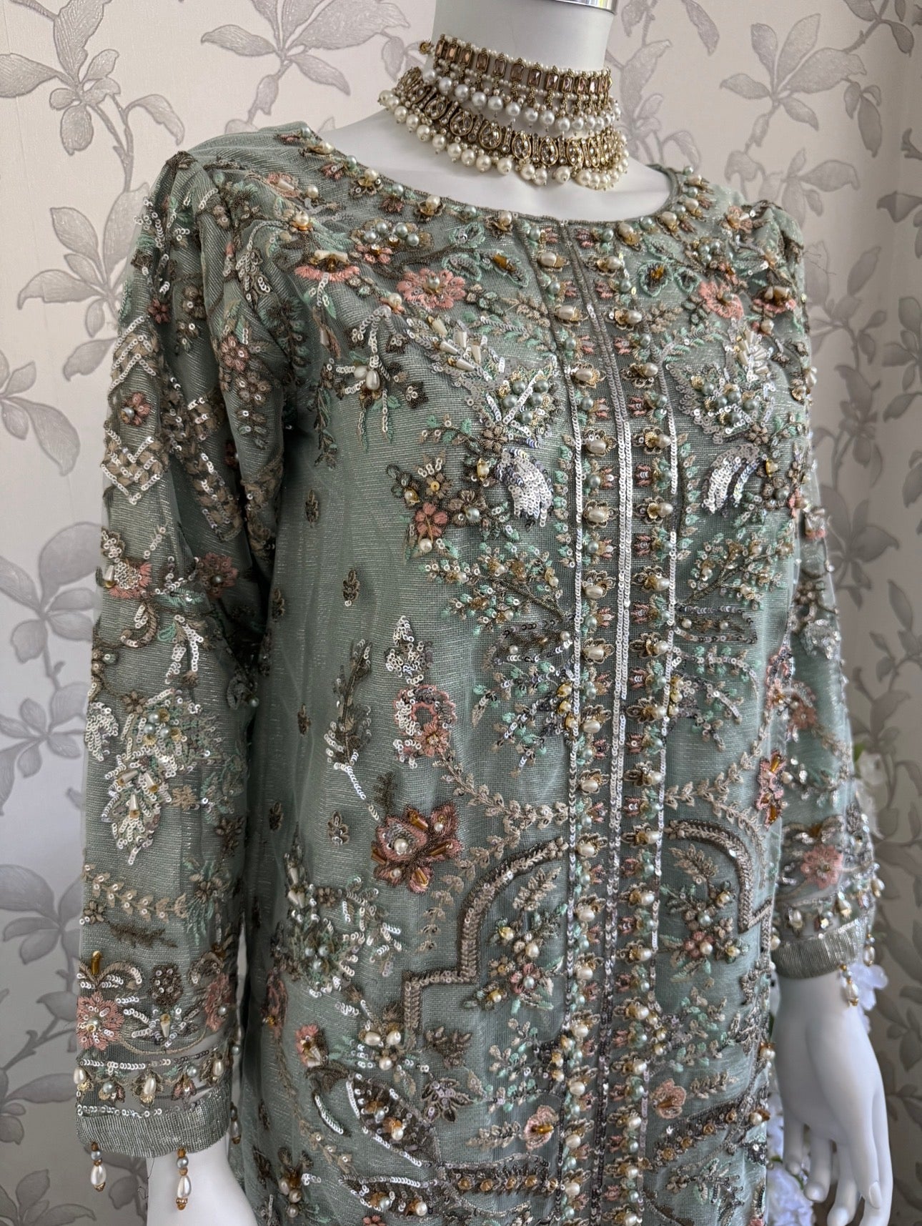 PEARLS Luxury Hand-Embellished Pakistani 3 pcs Suit