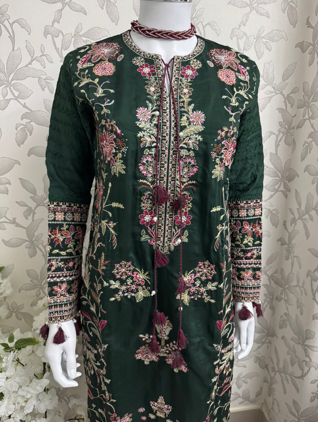 HUSN-E-EID Emerald green Embroidered -3 pieces Suit