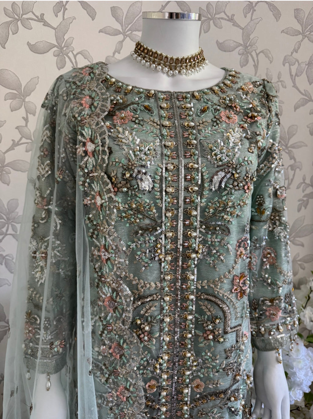 PEARLS Luxury Hand-Embellished Pakistani 3 pcs Suit