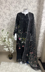 Black Floral Embroidered Lawn Suit – Luxury Pakistani 3 Piece Set with net Dupatta