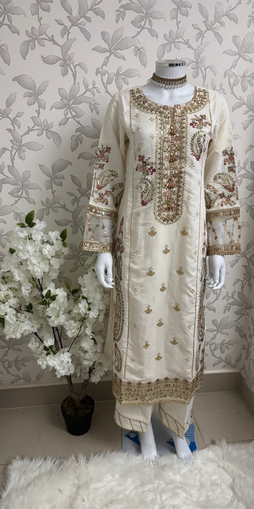 Ivory Cream Embroidered Pakistani 3 Piece Suit – Luxury Eid Festive Wear