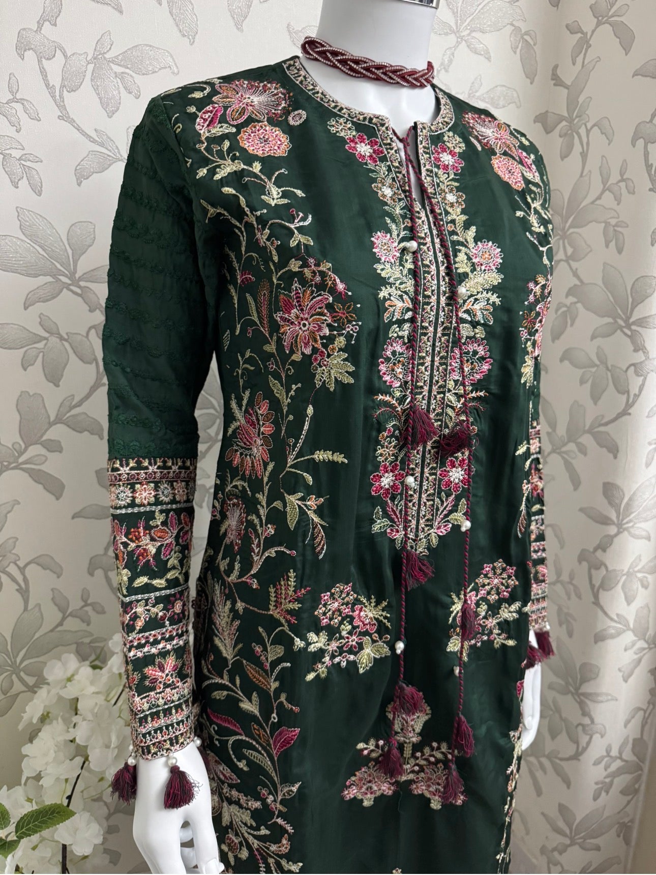 HUSN-E-EID Emerald green Embroidered -3 pieces Suit