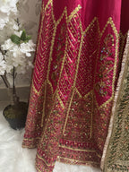 Pakistani Bridal Lehenga Choli – Fuchsia Pink Embroidered Wedding Dress with Green Organza Dupatta