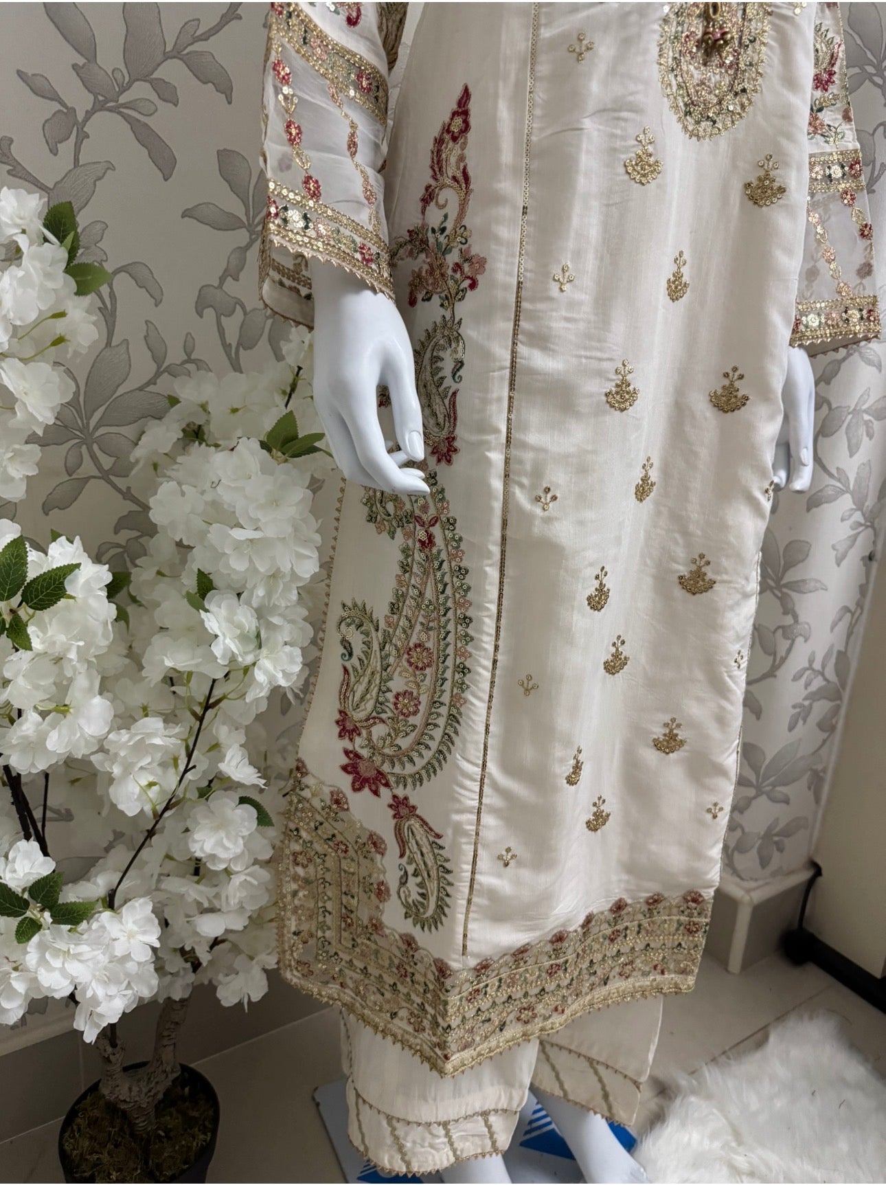 Ivory Cream Embroidered Pakistani 3 Piece Suit – Luxury Eid Festive Wear