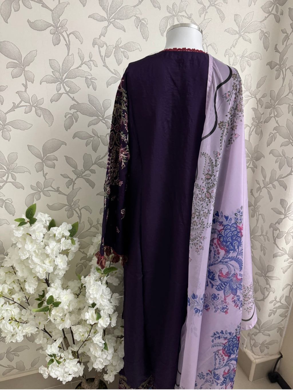HUSN-E-EID Plum Purple Embroidered Luxury-3 Piece Suit