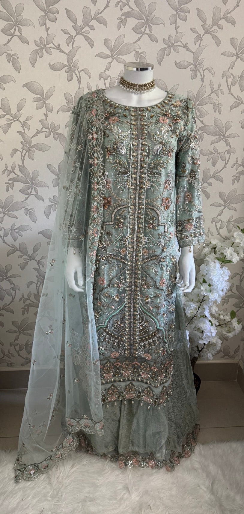 PEARLS Luxury Hand-Embellished Pakistani 3 pcs Suit