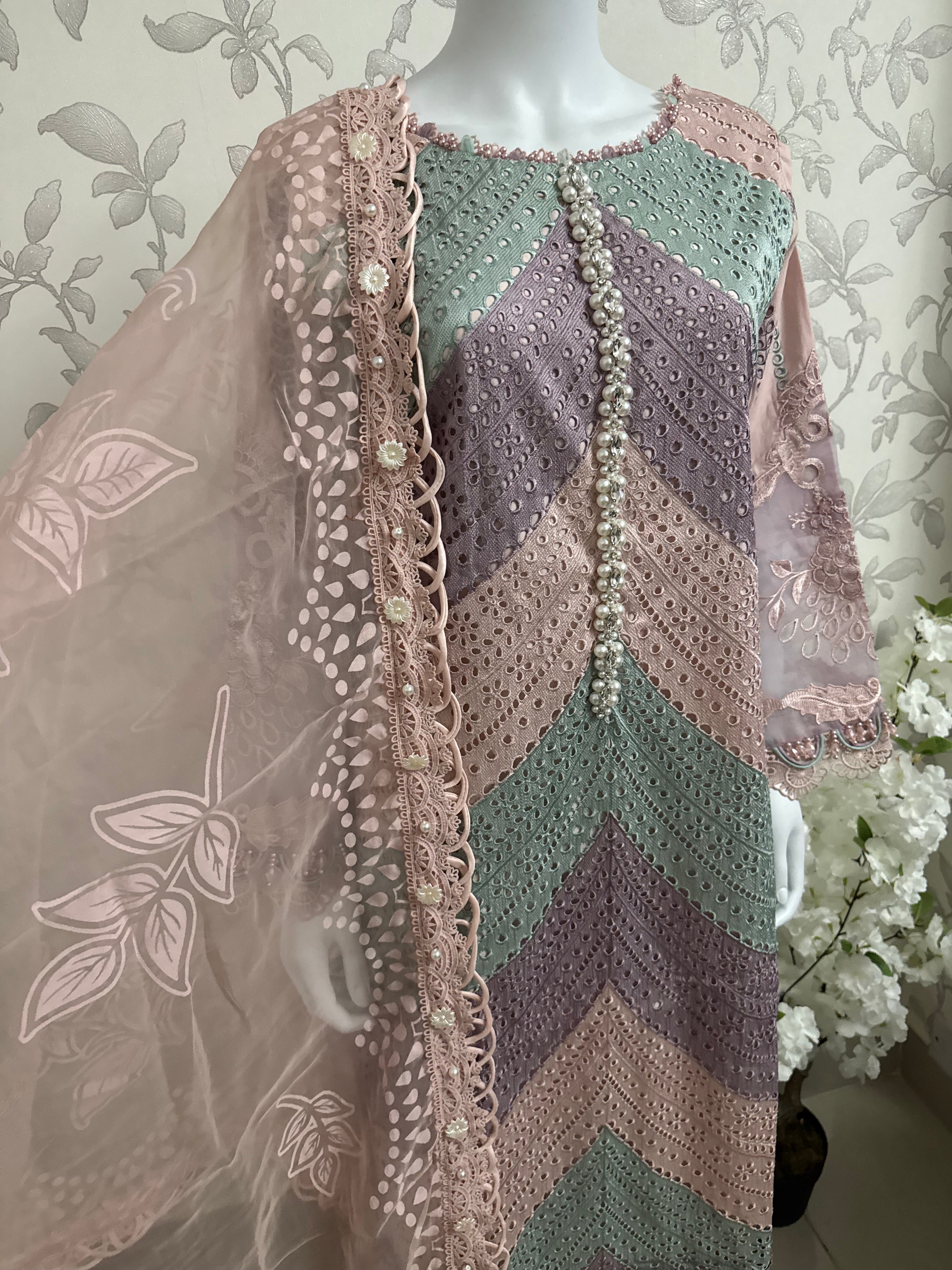Pastel Bloom Luxury Lawn Suit – 3 Piece Collection