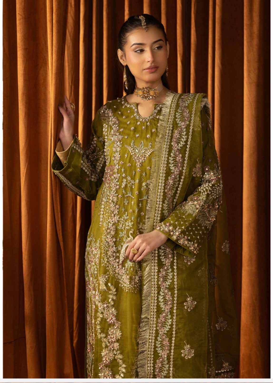 SANGEET Embroidered 3 piece Wedding Suit | Pakistani Mehndi, Mayon & Wedding Wear