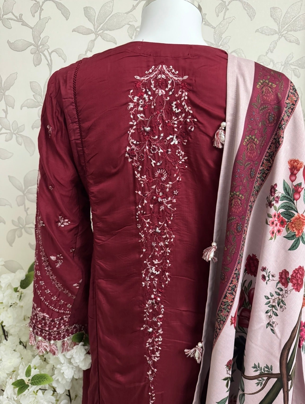 HUSN-E-EID Maroon Embroidered Pakistani 3 piece suit