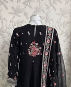 HUSN-E-EID Black Embroidered Maxi with Organza Duppatta -3 piece suit