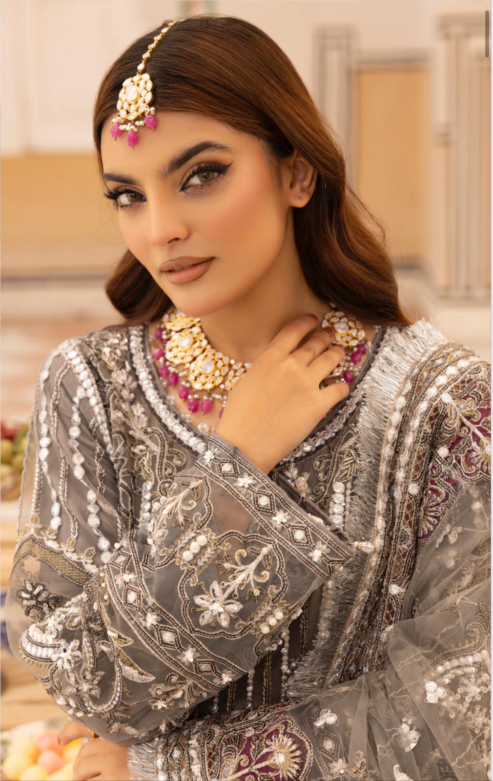 Imrozia By Simran's - بھاری کڑھائی والے 3 ٹکڑوں کا ویڈنگ کلیکشن | نیٹ فیبرک | سائز S–XL