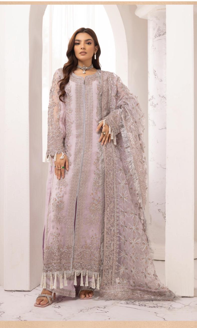 NUREH……heavy embroidered soft organza suit