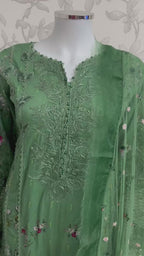 Emerald Green Embroidered Lawn Suit – Luxury Pakistani 3 Piece Set with Net Dupatta
